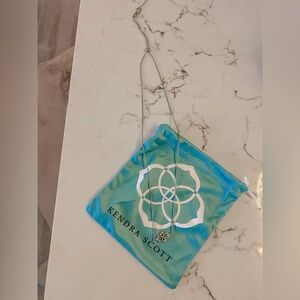 Kendra Scott Riley Necklace in Gold